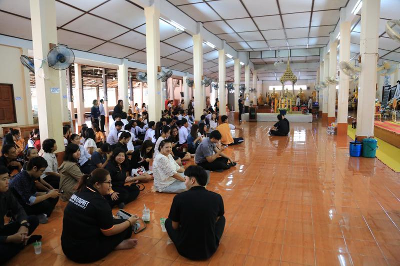 1. แห่เทียนจำนำพรรษา ประจำปี 2560