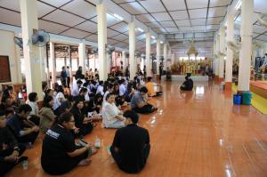 1. แห่เทียนจำนำพรรษา ประจำปี 2560