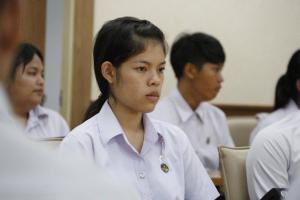 14. คณะกรรมการเหล่ากาชาด ตรวจเยี่ยมนักศึกษาทุนในพระราชานุเคราะห์ฯ