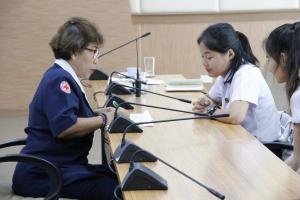 18. คณะกรรมการเหล่ากาชาด ตรวจเยี่ยมนักศึกษาทุนในพระราชานุเคราะห์ฯ