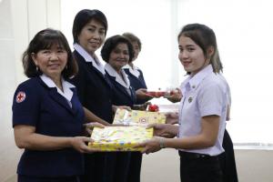 19. คณะกรรมการเหล่ากาชาด ตรวจเยี่ยมนักศึกษาทุนในพระราชานุเคราะห์ฯ