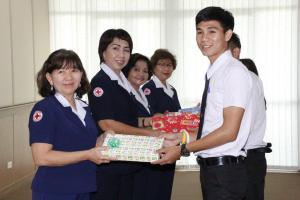 20. คณะกรรมการเหล่ากาชาด ตรวจเยี่ยมนักศึกษาทุนในพระราชานุเคราะห์ฯ
