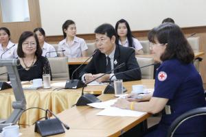 32. คณะกรรมการเหล่ากาชาด ตรวจเยี่ยมนักศึกษาทุนในพระราชานุเคราะห์ฯ