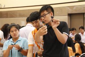 6. อบรมการทำดอกไม้จันทน์ทำด้วยใจถวายพ่อหลวง