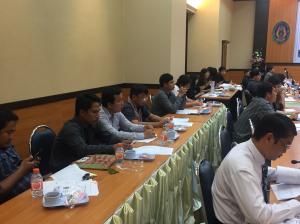 12. ประชุมเตรียมงานพิธีรับพระราชทานปริญญาบัตร ประจำปี 2560