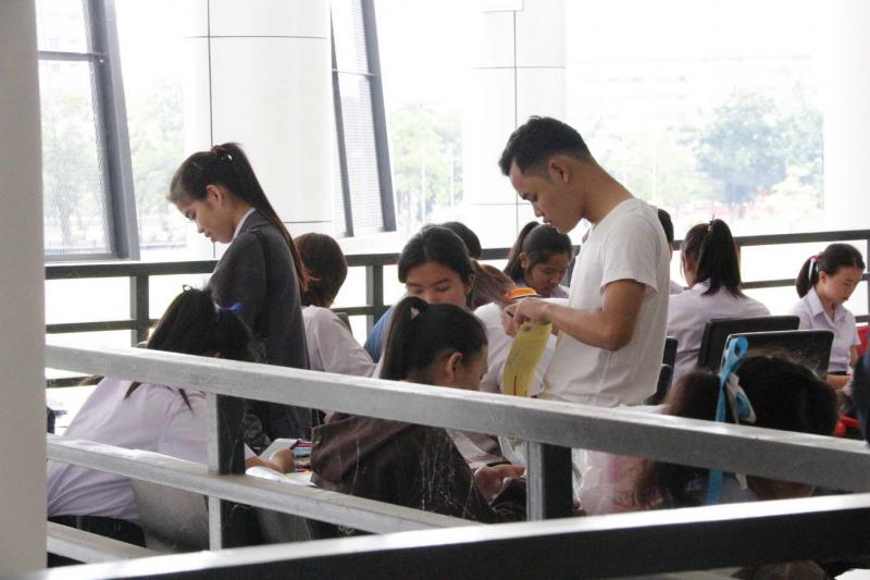 2. สัมภาษณ์ทุนการศึกษา มูลนิธิเพื่อเกื้อกูลการศึกษาในประเทศไทย (SET) ประเภทต่อเนื่อง