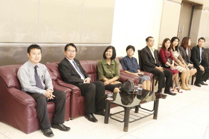 4. มอบทุน The SET Foundation ปีการศึกษา 2560