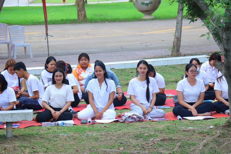 4. สวดมนต์มหามงคลถวายในหลวง ร.10 ที่ศาลาปฏิบัติธรรมริมน้ำ