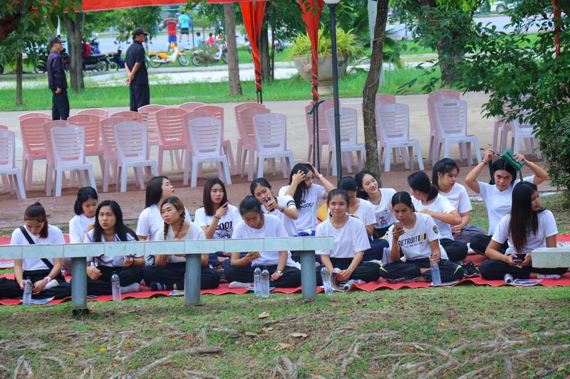 3. สวดมนต์มหามงคลถวายในหลวง ร.10 ที่ศาลาปฏิบัติธรรมริมน้ำ