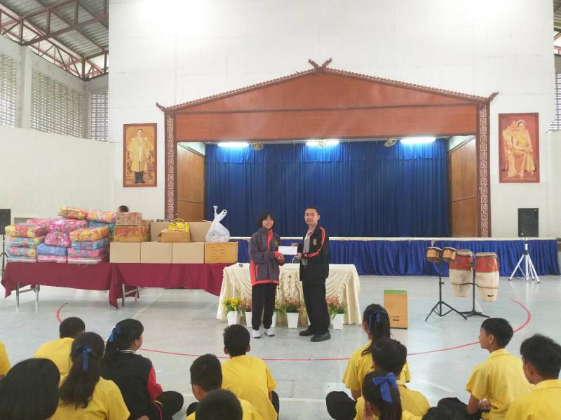 3.  แบ่งปันไออุ่นสู่ชุมชน