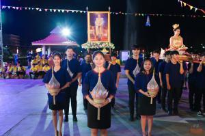 10. ราชภัฏลอยกระทงวิถีไทย ห่มสไบไร้โฟม 2561