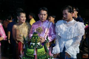 15. ราชภัฏลอยกระทงวิถีไทย ห่มสไบไร้โฟม 2561