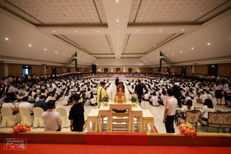 2. พิธีบายศรีสู่ขวัญ 