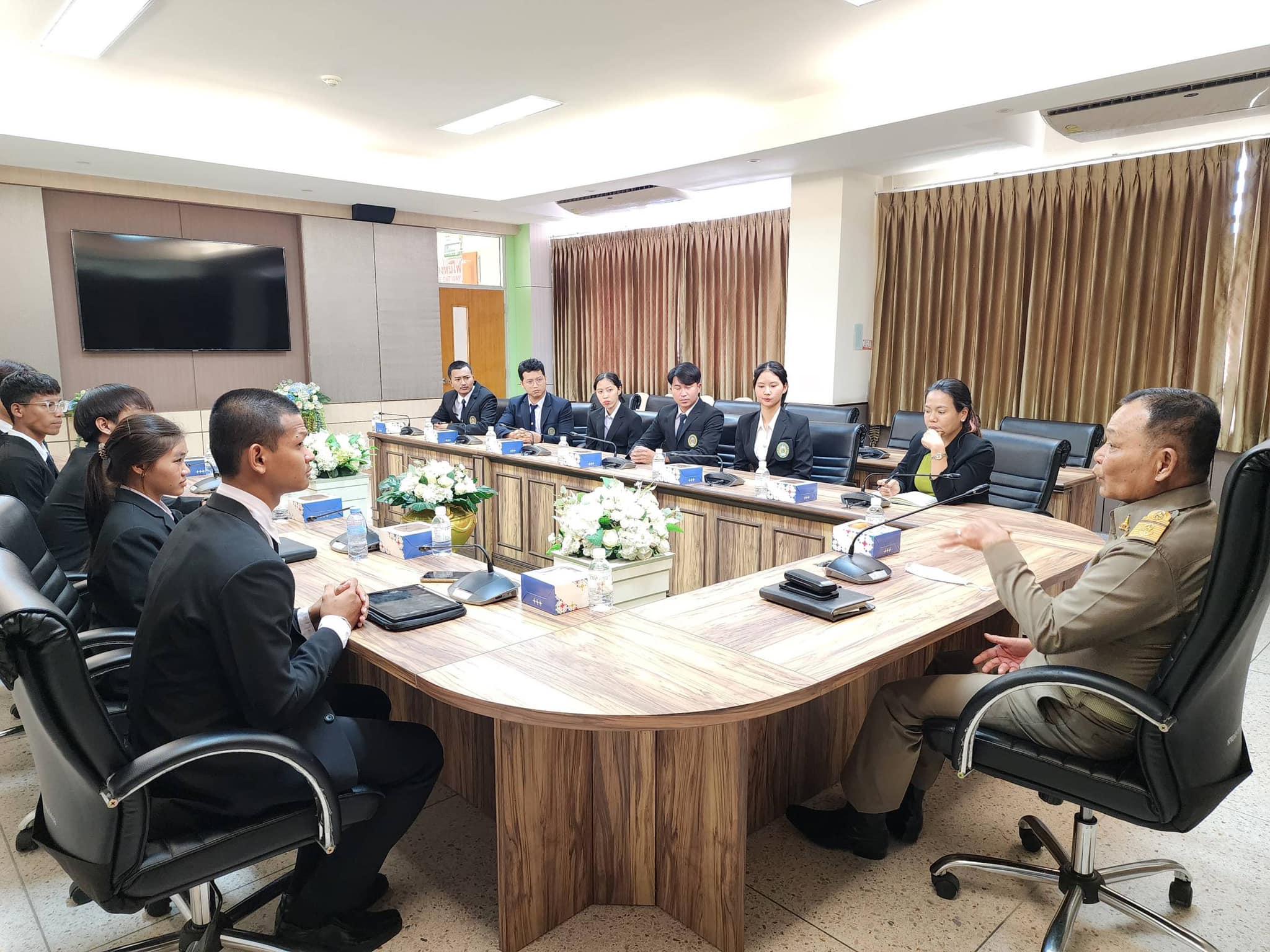 1. พลเอกดาว์พงษ์ รัตนสุวรรณ องคมนตรี ติดตามตรวจเยี่ยมผลการดำเนินงาน มรภ.กำแพงเพชร ประจำปี 2566