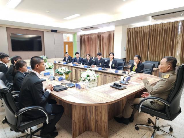 1. พลเอกดาว์พงษ์ รัตนสุวรรณ องคมนตรี ติดตามตรวจเยี่ยมผลการดำเนินงาน มรภ.กำแพงเพชร ประจำปี 2566
